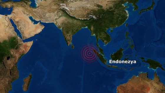 Endonezya'da 5,7 büyüklüğünde deprem