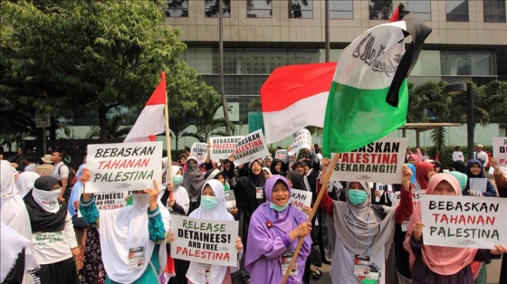 Endonezya'da İsrail karşıtı protesto