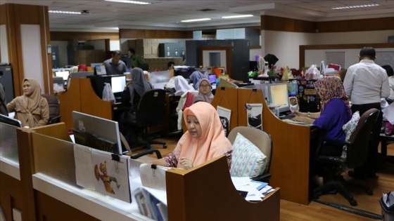 Endonezya'da Ramazan ayına özel ek maaş desteği
