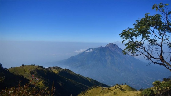 Endonezya'daki Merapi yanardağında hareketlilik