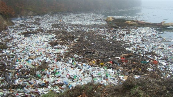 'Endonezya okyanuslara en çok plastik atık bırakan ikinci ülke'