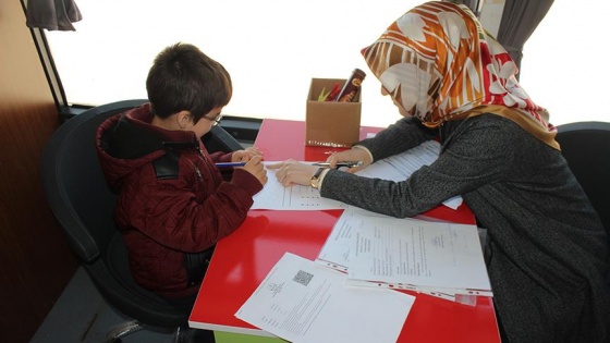 Engelli öğrencilere rehberlik hizmeti otobüse taşındı