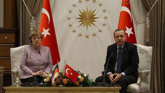 Erdoğan, Almanya Başbakanı Merkel ile görüşecek