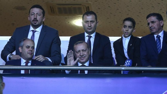 Erdoğan, Cumhurbaşkanlığı Kupası maçında