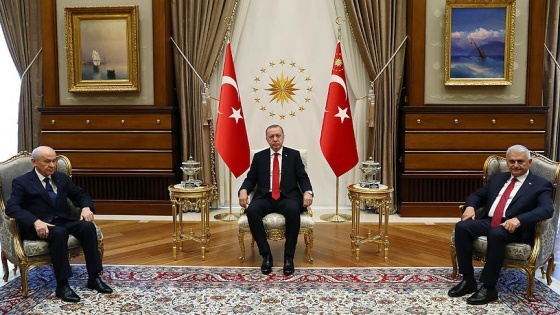 Erdoğan ve Bahçeli fikir teatisinde bulundu