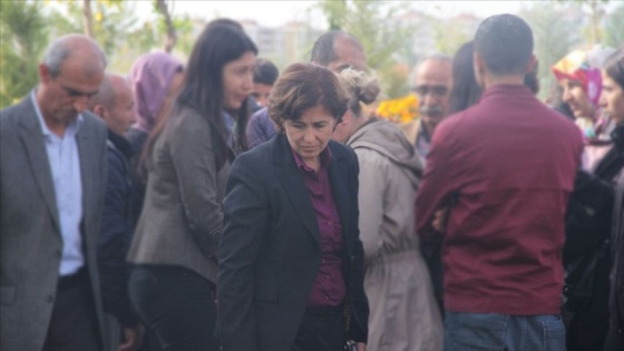 Eren Bülbül'ü şehit eden PKK'lı teröristin cenazesine katılan HDP'li başkan tutukland