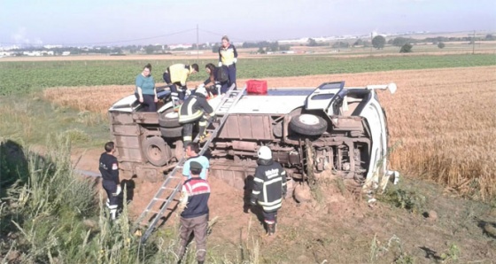 Ergene’de işçi servisi devrildi: 18 yaralı