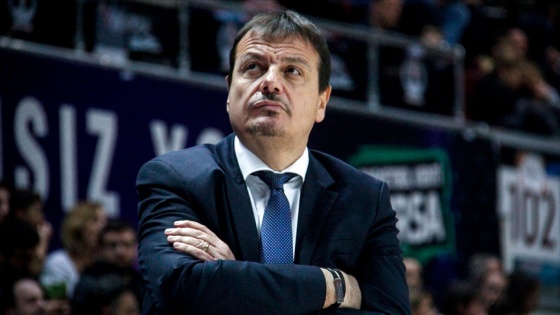 Ergin Ataman'dan hakem kararlarına 'yerli' tepki