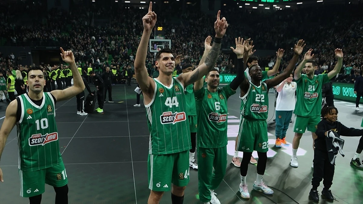 Ergin Ataman'ın çalıştırdığı Panathinaikos, Yunanistan Kupası'nın sahibi oldu