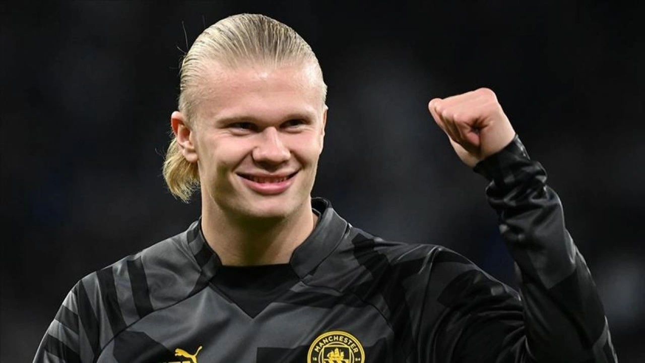 Erling Haaland, Manchester City ile 10 yıllık yeni sözleşme imzaladı