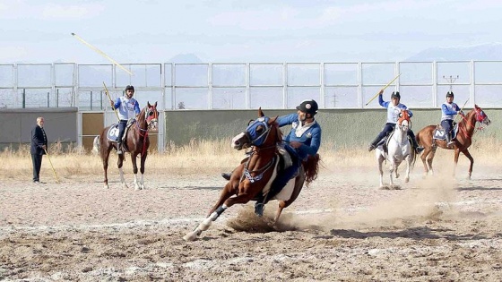 Erzurum'da cirit heyecanı yaşandı