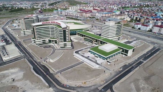 Erzurum Şehir Hastanesi çevre düzenlemeleri sürüyor