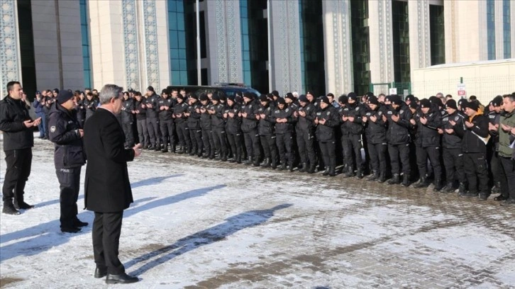 Erzurum'dan 300 polis deprem bölgesi Malatya ve Adıyaman'a gönderildi