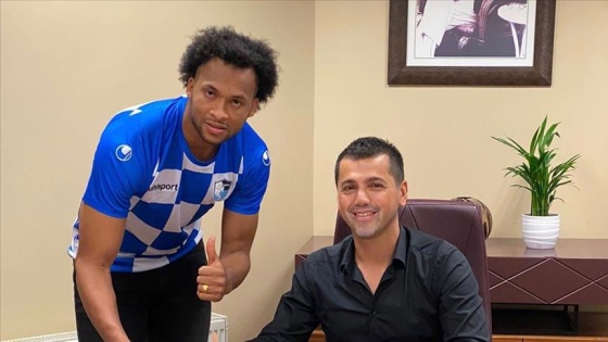 Erzurumspor'un yeni transferi Arturo Mina Kovid 19'a yakalandı