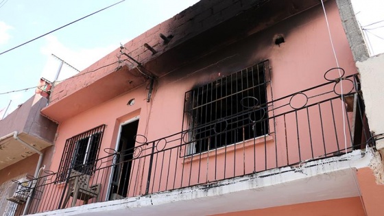 Eşine kızan kadın evi yaktı