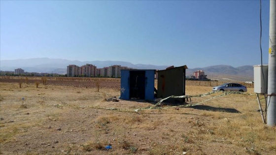 Eşini eşarpla boğarak öldüren koca polise teslim oldu