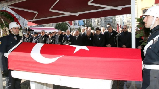 Eski Dışişleri Bakanı Halefoğlu son yolculuğuna uğurlandı