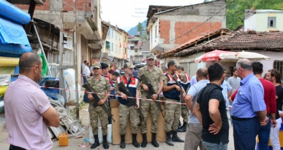 Eski erkek arkadaşı 17 yaşındaki genç kızı bıçaklayarak öldürdü