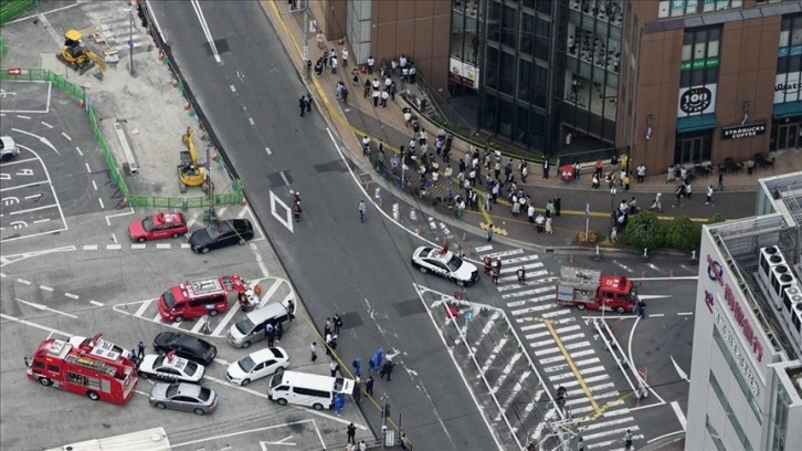 Japonya eski Başbakanı Abe Şinzo'nun hayatını kaybettiği silahlı saldırıya tepki yağdı