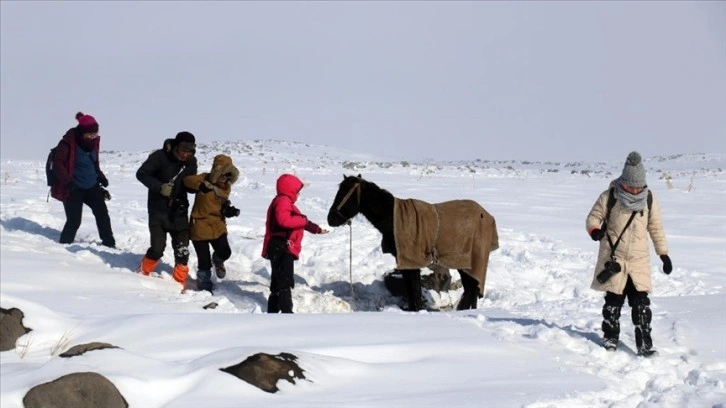 Eskimo usulü balık avını görüntülemek için Ağrı'ya geliyorlar