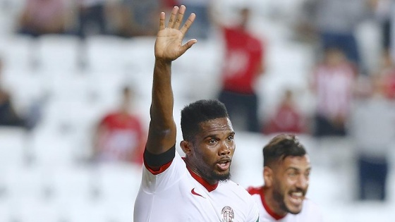 Eto'o Antalyaspor'dan ayrıldı