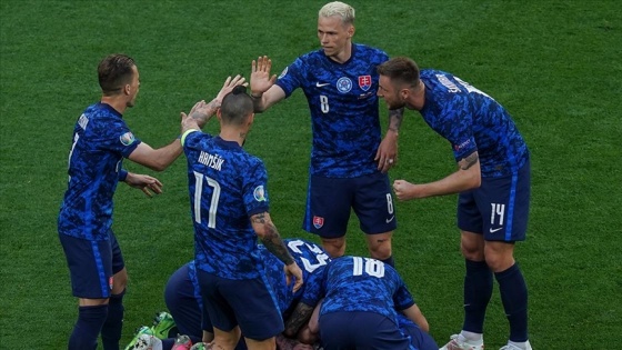 EURO 2020'de E Grubu'nda Slovakya liderliğe yerleşti