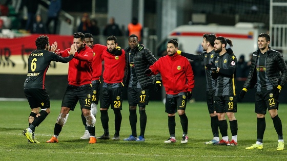 Evkur Yeni Malatyaspor'da hedef ligi ilk 6'da bitirmek