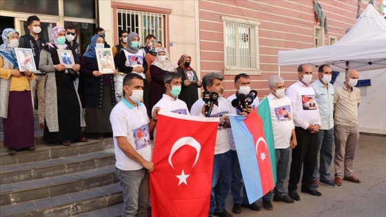 Evlat nöbetini sürdüren Diyarbakır annelerinden Azerbaycan'a destek