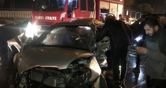 Eyüpsultan'da trafik kazası: 1'i ağır 5 yaralı