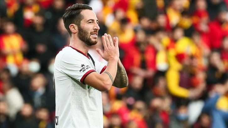 Fatih Karagümrük, eski futbolcusu Andrea Bertolacci ile yeniden anlaştı