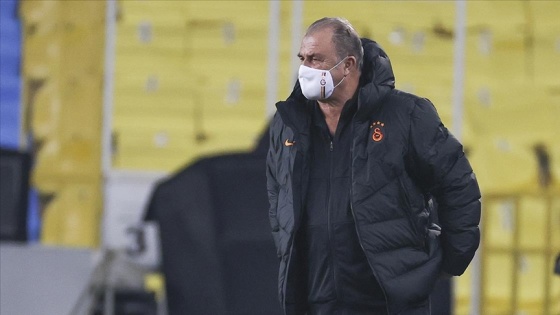 Fatih Terim'den derbide hakaret içerikli tezahürat yapıldığı gerekçesiyle suç duyurusu