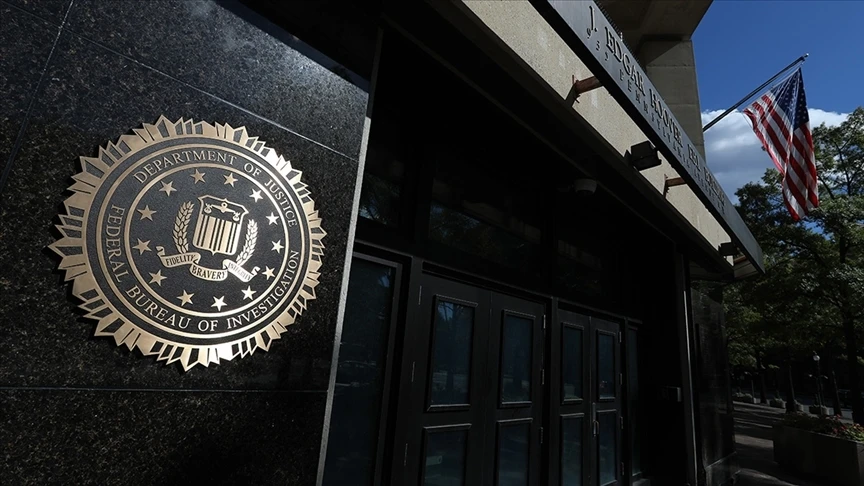 FBI New York saha ofisi sorumlusu Dennehy'nin görevinden ayrılmaya zorlandığı iddia edildi