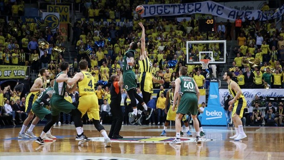 Fenerbahçe Beko play-off'lara galibiyetle başladı