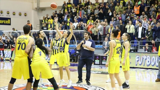 Fenerbahçe'den Birsel Vardarlı Demirmen'e jübile