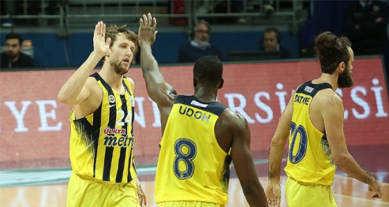 Fenerbahçe, Final-Four’a yakın