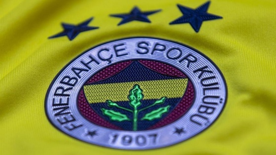 Fenerbahçe genç futbolcusunu profesyonel yaptı