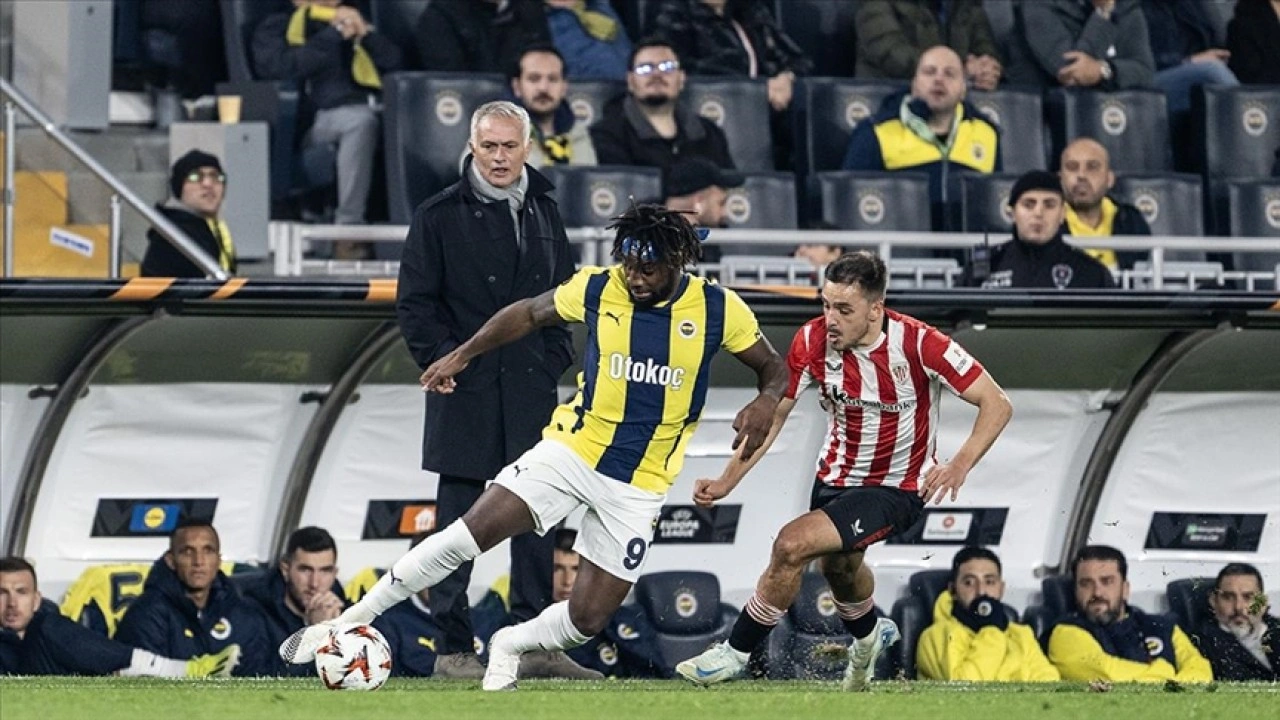 Fenerbahçe, İspanyol ekibi Athletic Bilbao'ya 2-0 yenildi