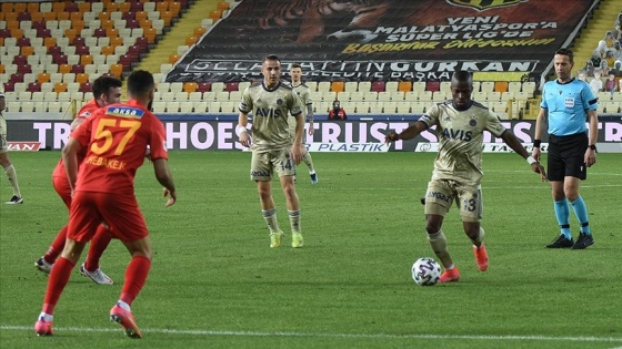 Fenerbahçe Malatya'dan 1 puanla dönüyor