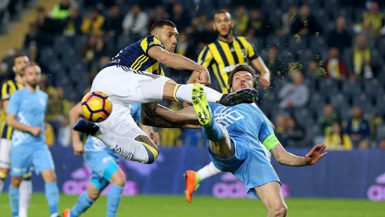 Fenerbahçe Mehmet Topal'ın golüyle güldü