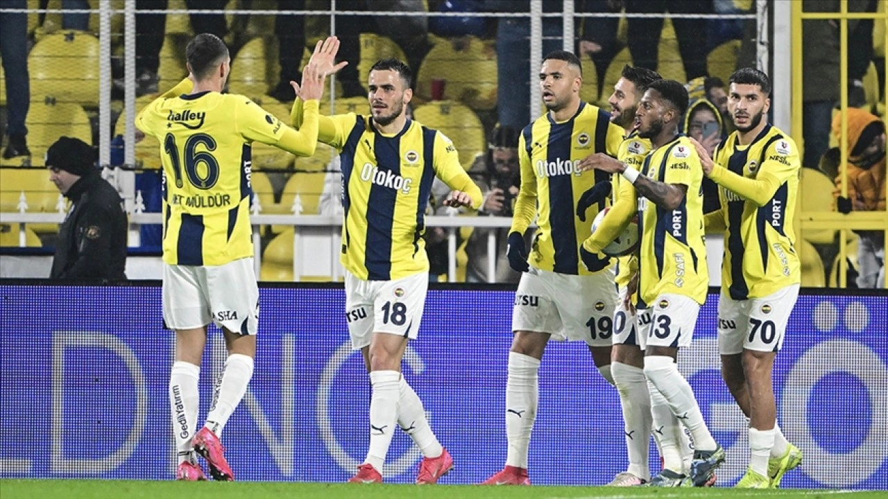 Fenerbahçe, UEFA Avrupa Ligi'nde avantaj peşinde