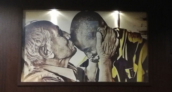 Fenerbahçe Ülker Stadı, Lefter fotoğraflarıyla donatıldı