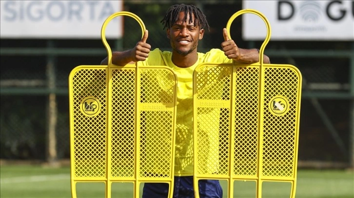 Fenerbahçeli Batshuayi, doğum günü hediyesi olarak derbi galibiyeti istiyor