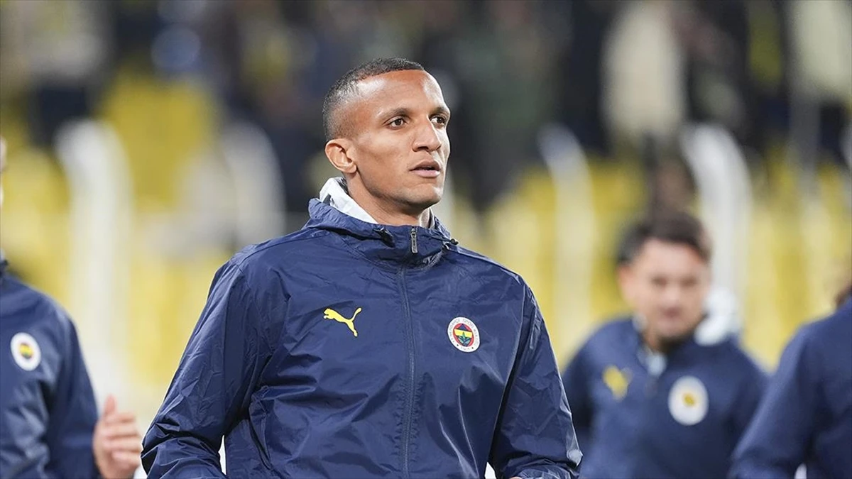 Fenerbahçeli futbolcu Rodrigo Becao ameliyat oldu