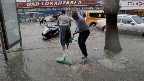 Fethiye'de çok sayıda su baskını yaşandı