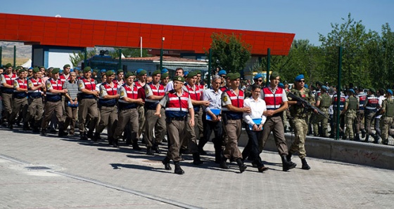 FETÖ’cü Kemal Batmaz ile eşinin yargılanmasına devam edildi