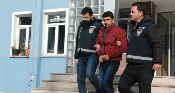 FETÖ’yü kullanarak polis annesini dolandırdılar