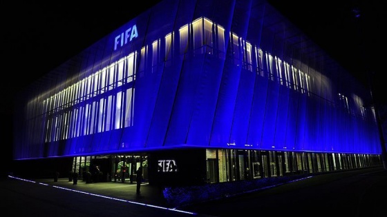 FIFA'dan Platini'ye izin çıktı