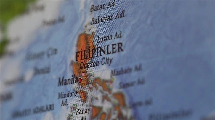 Filipinler, ihtilaflı sulardaki anlaşmazlıkları "barışçıl yollarla çözmeyi" istiyor