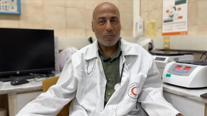 Filistinli doktor, yurt dışından gelen iş tekliflerine rağmen Gazze'de hizmet vermeyi seçti