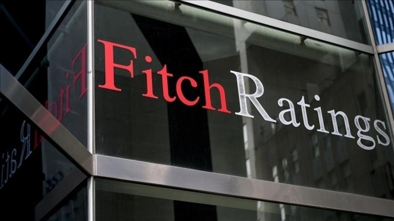 Fitch: Avro Bölgesi büyümesi yavaş yavaş toparlanmaya başlıyor